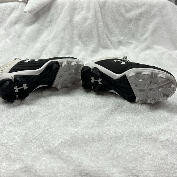 Boys cleats - Picture 3 of 4